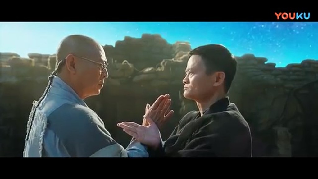 李連杰在片中扮演衣衫襤褸的掃地僧,和內地富商馬雲過招,當時吳京都有份演出。
