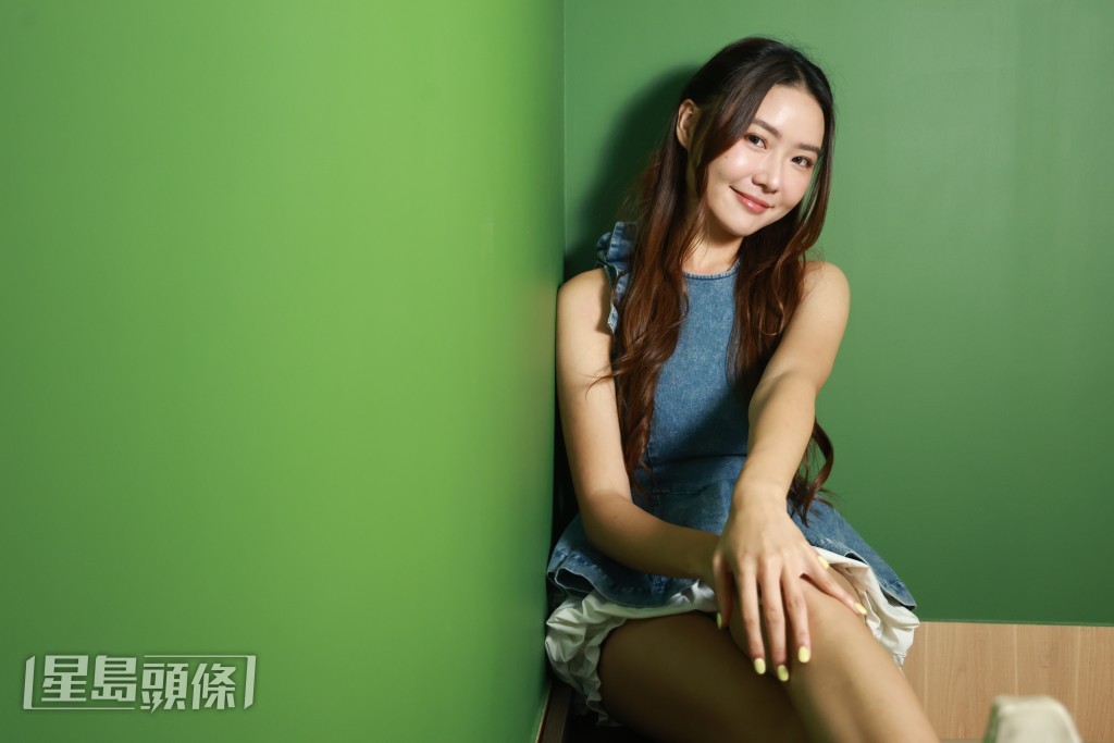 戴祖儀指,雖然有追求者,但因為工作繁忙,感情關係大多未能長久維持。