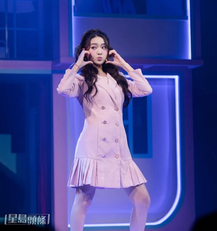 戴祖儀早前參與了舞台劇《Nancy戀噏Show》的演出,挑戰新領域。