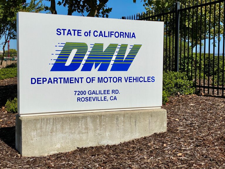 加州車輛管理局爆測試違規 逾萬名司機被勒令重考筆試