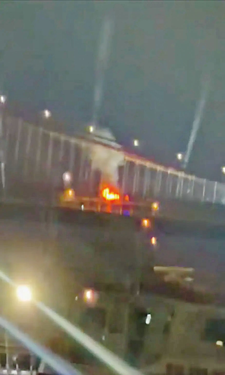 市消防局證實，當局出動2輛消防車把火勢完全撲滅。StacyLynBurnet2 X圖片