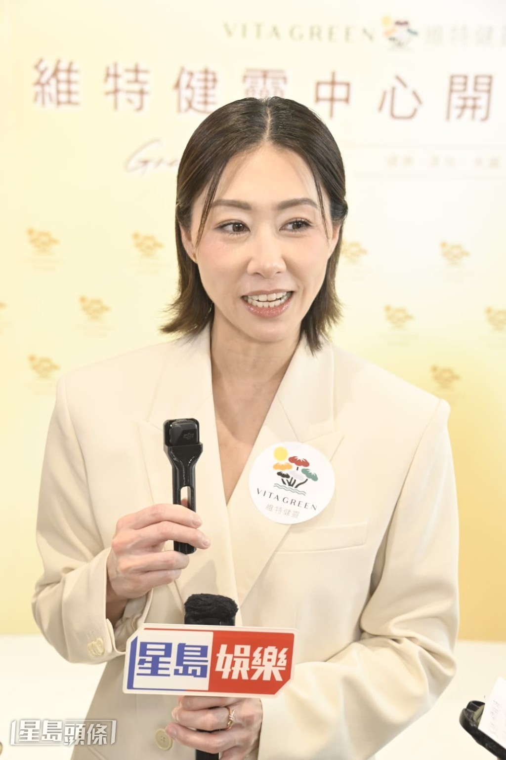 粉絲期待胡定欣的新歌早日面世。