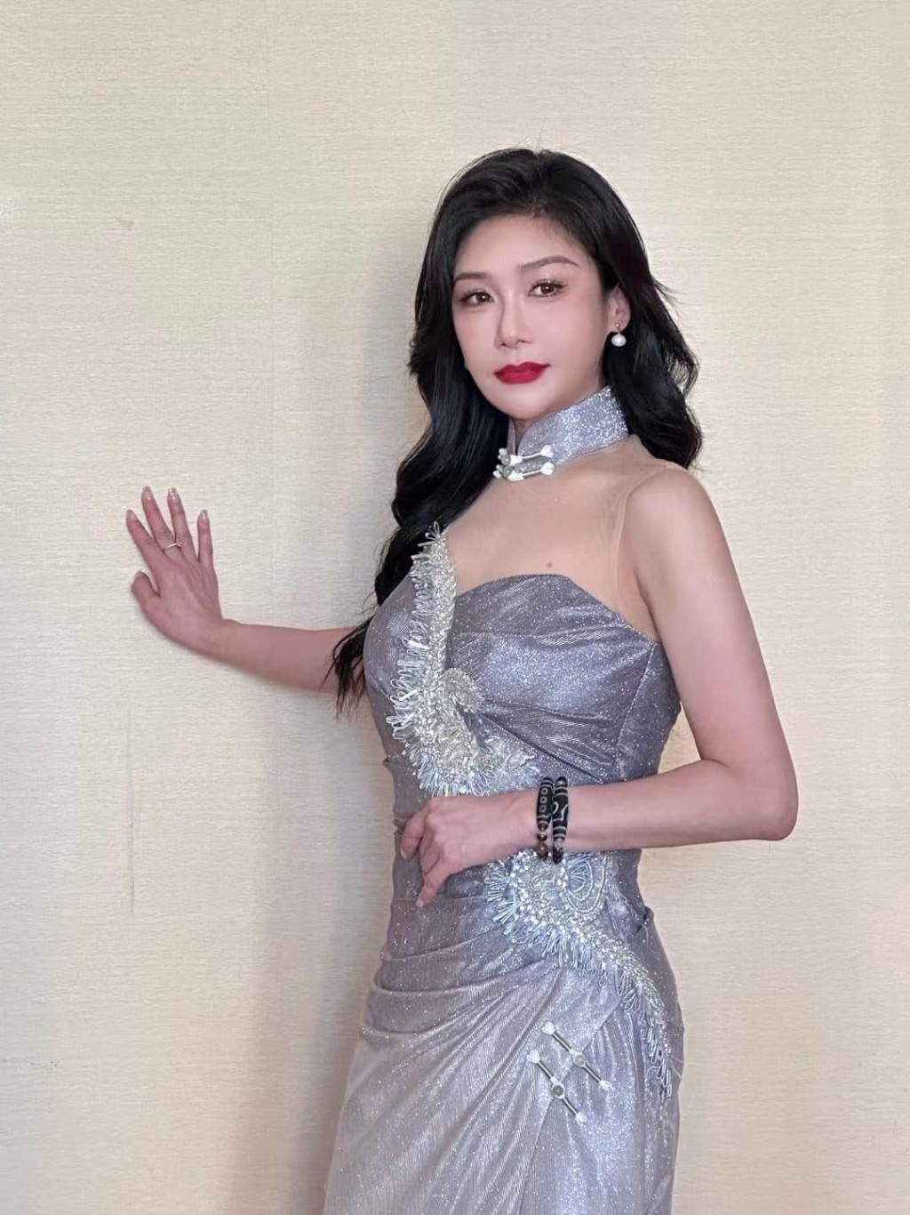 張慧儀是90年代的知名性感女星。