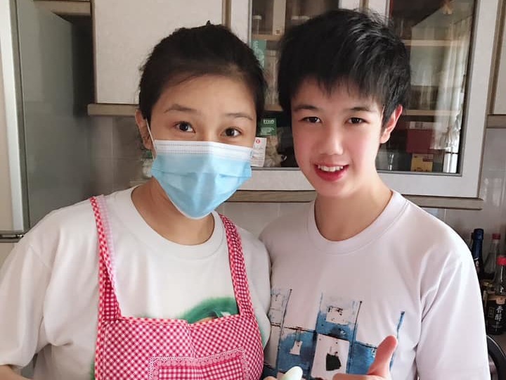 張慧儀的養子於2018年接受醫生建議進行心臟手術。