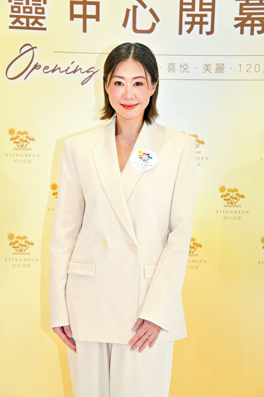 胡定欣暫時未有造人大計，反而想出歌爭樂壇新人獎。