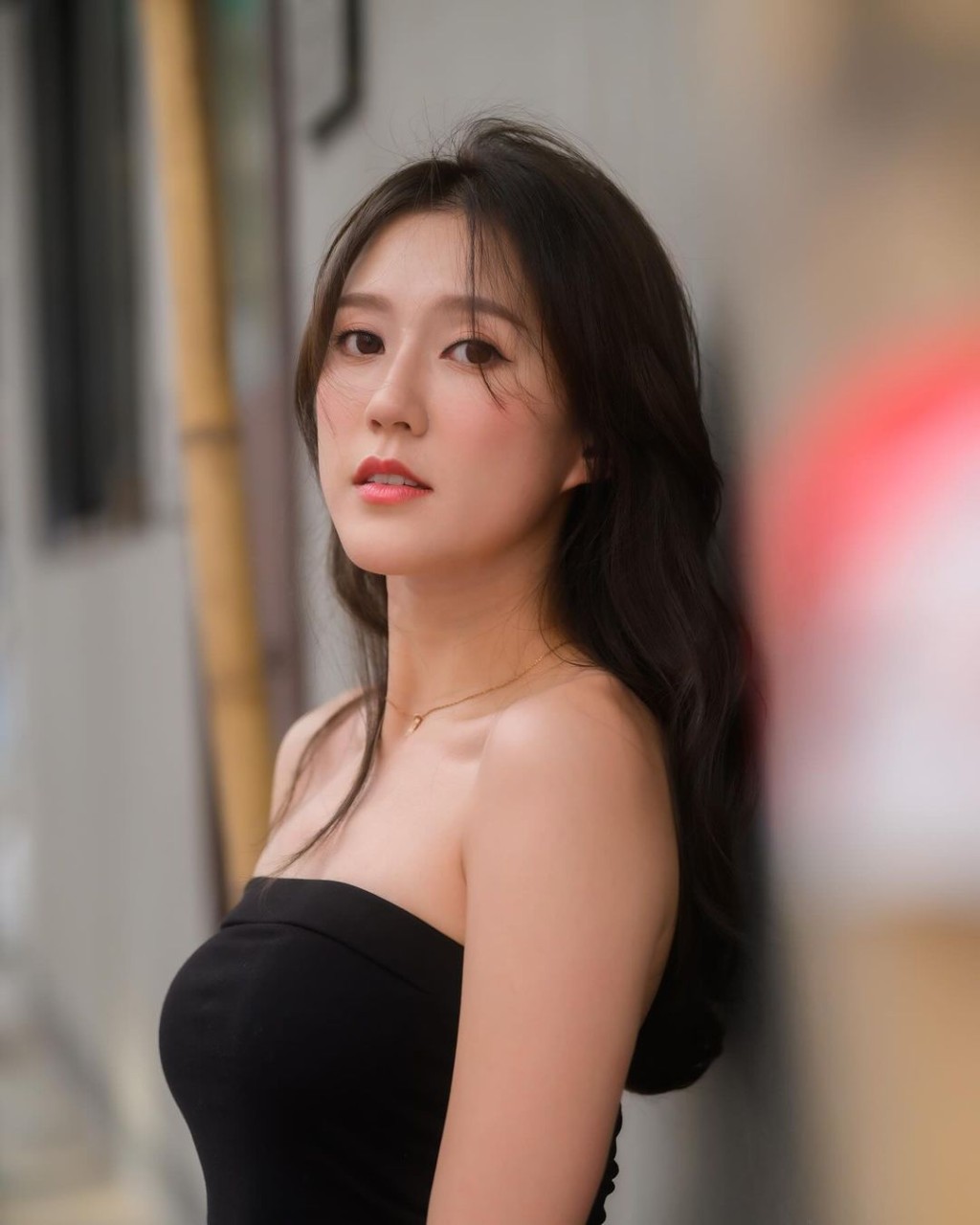 羅雪妍近年參演過《新聞女王》、《美麗戰場》、《白色強人II》、《新四十二章》及《婚後事》等多部劇集,保持人氣。