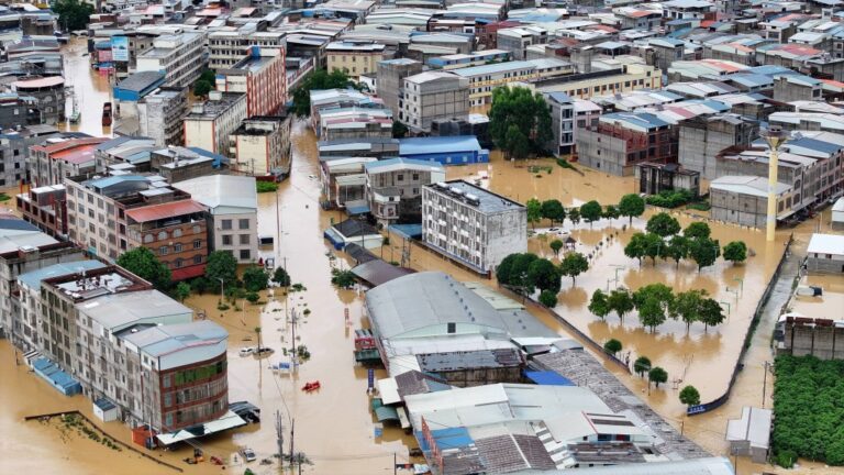 廣西洪災持續 強降雨致6死11失聯 近40萬人受災