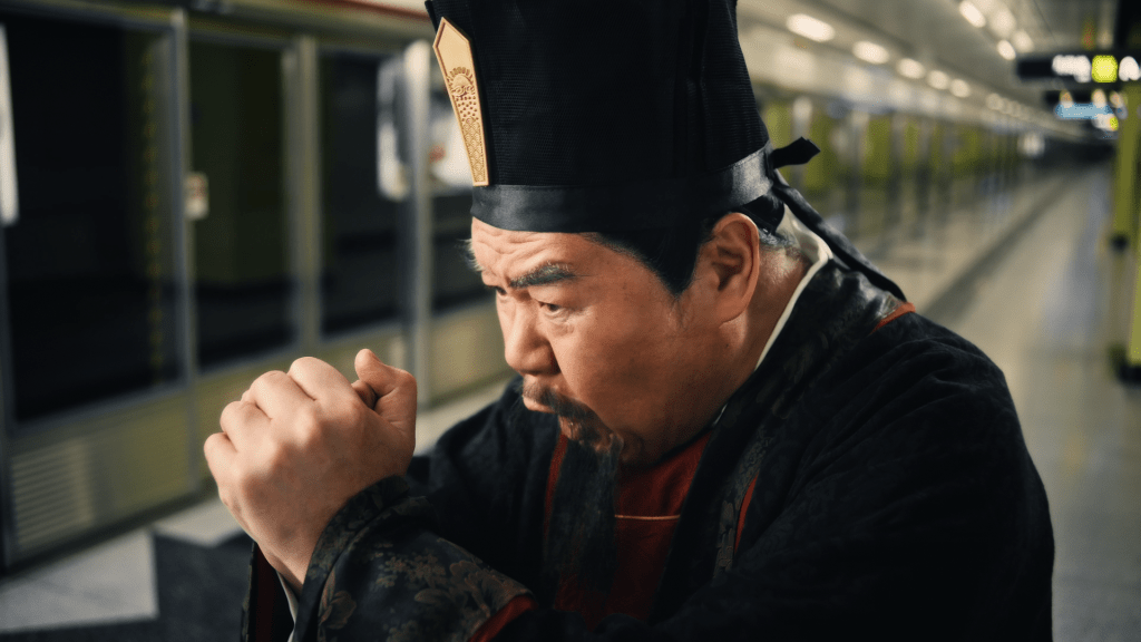 其經典的「微臣」造型,亦以驚喜彩蛋形式在廣告中登場。