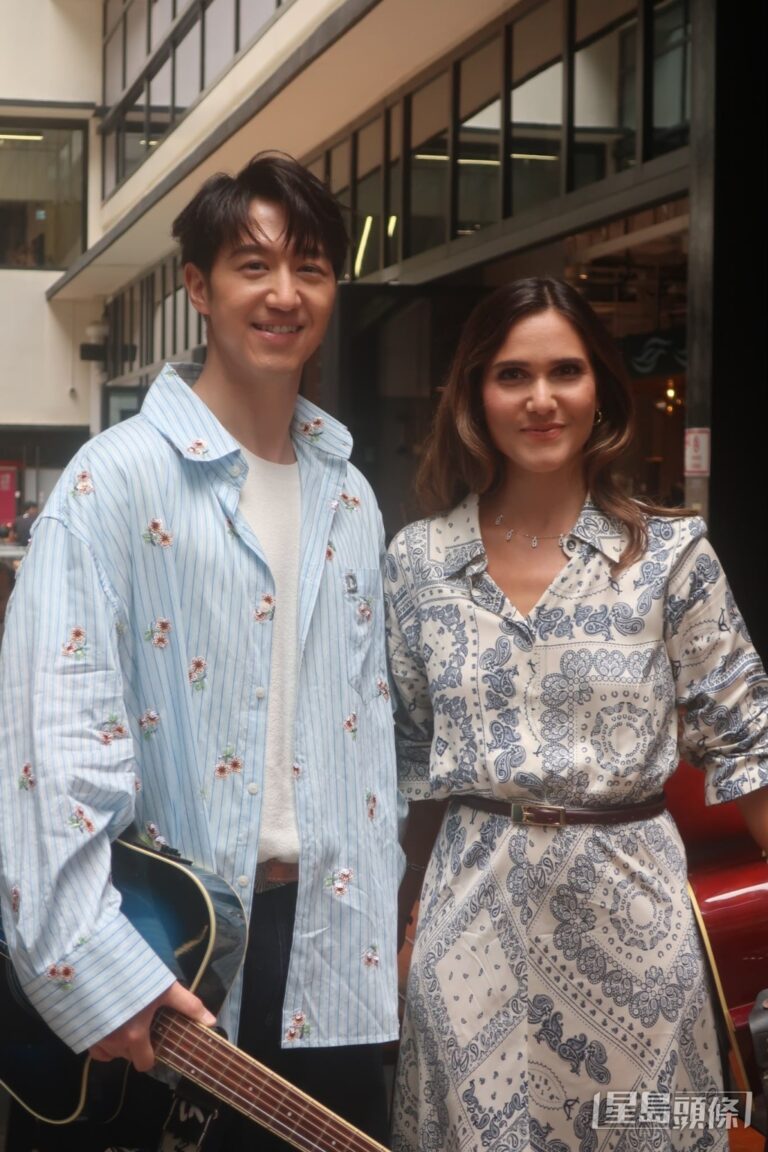 馮允謙跨國合作新歌 獲法國駐港總領事探班送地道小食