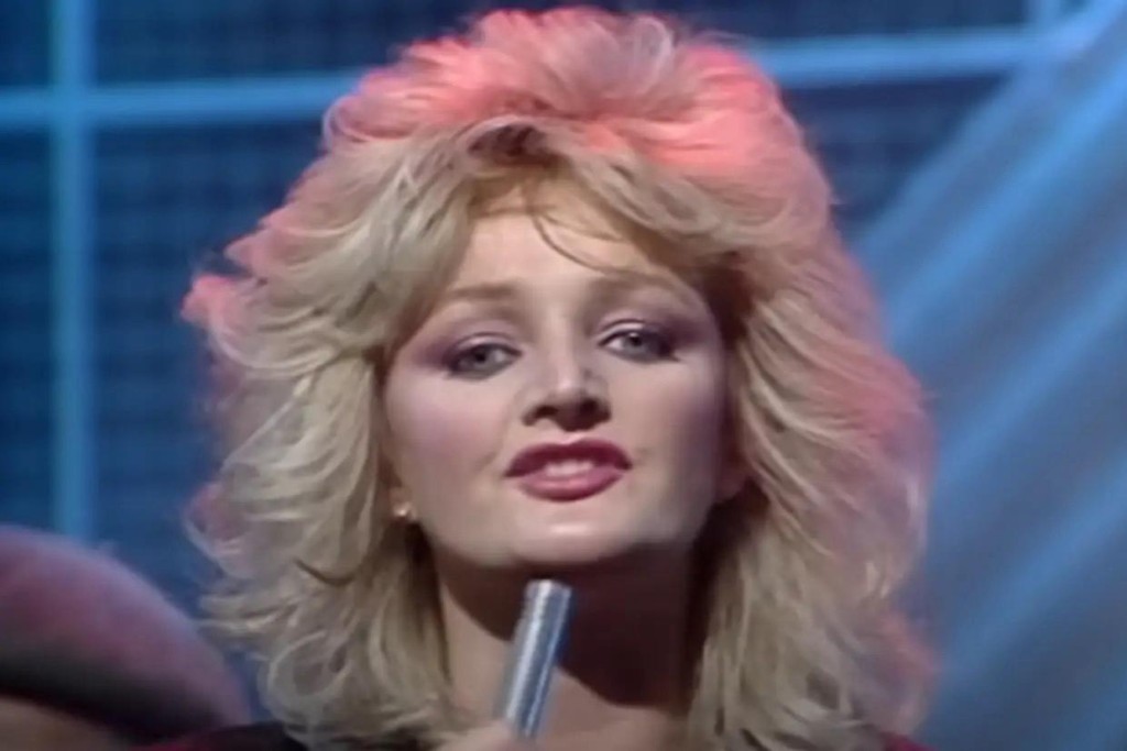 Bonnie Tyler憑藉《Total Eclipse of the Heart》走紅，並獲得格林美獎提名。