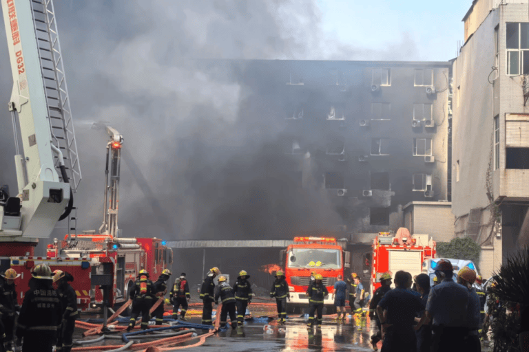 中國福建晉江鞋廠大火 28人罹難
