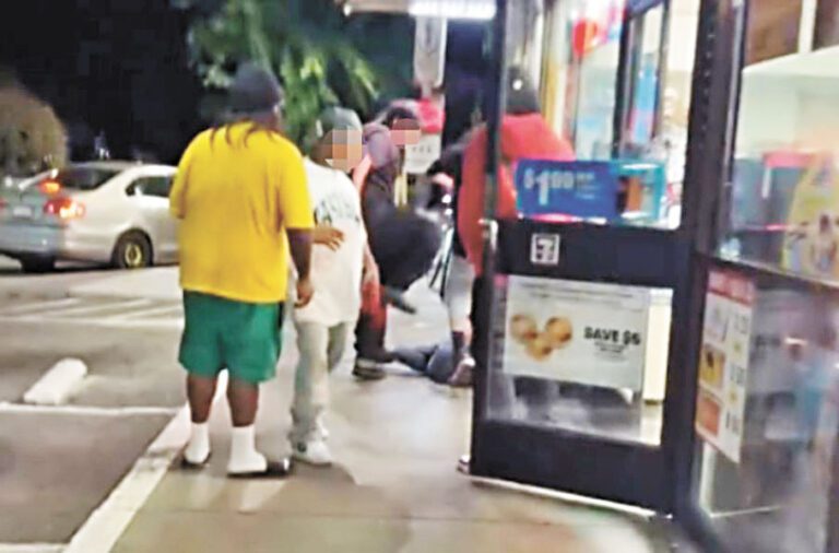 八人因涉嫌在聖荷西一家7-Eleven便利商店門口參與幫派毆打事件被捕。聖荷西警察局