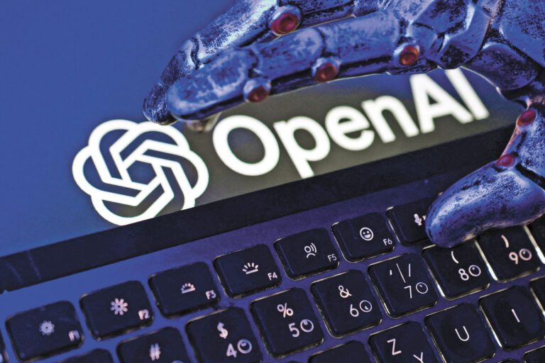 OpenAI目前由私人投資者估值為8520億美元，已秘密向監管機構提交招股說明書，市場關注度持續升溫。路透社資料圖片