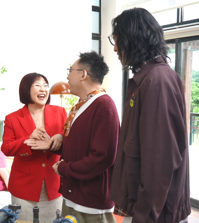 整個廣告拍攝過程充滿愉快的歡笑聲。