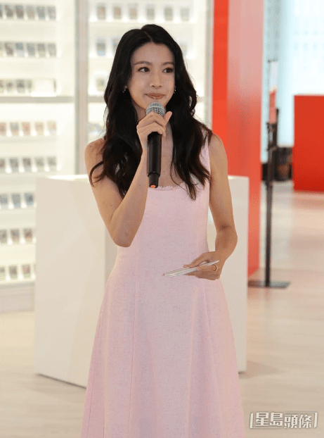 蔡思貝亦有份參與演出。