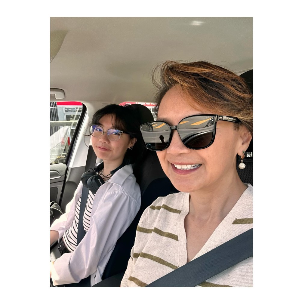 楊婉儀與女兒樣貌如餅印,同樣美麗。