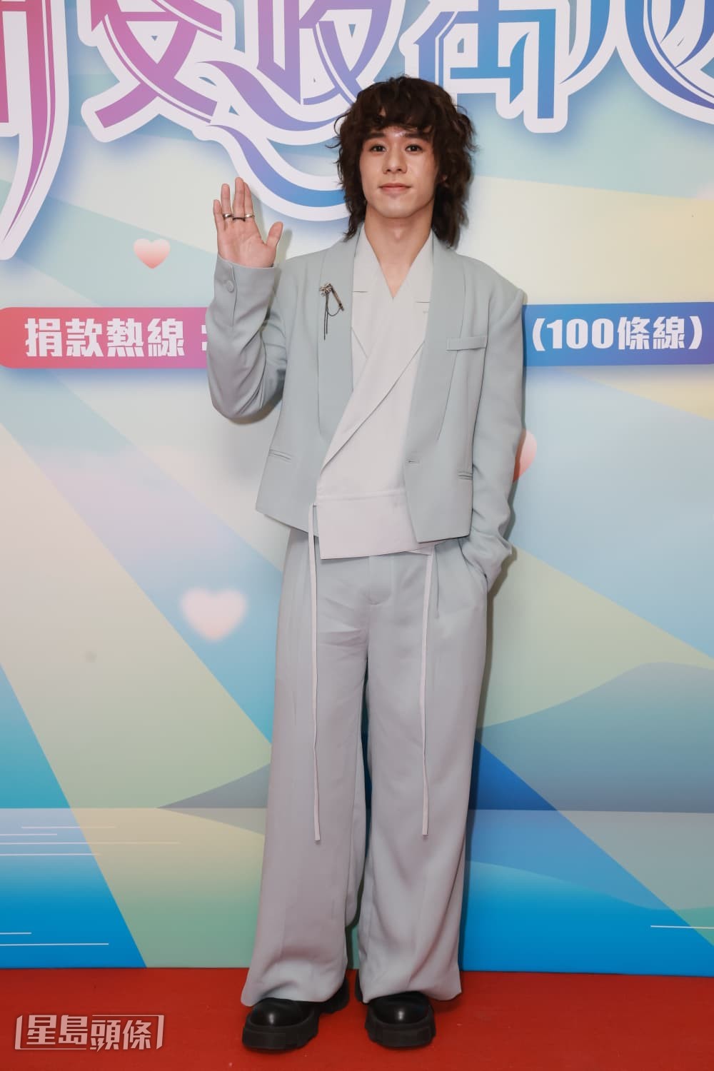 曾比特透露日前為新歌拍MV,連續兩晚通宵工作,可能是變瘦的原因。