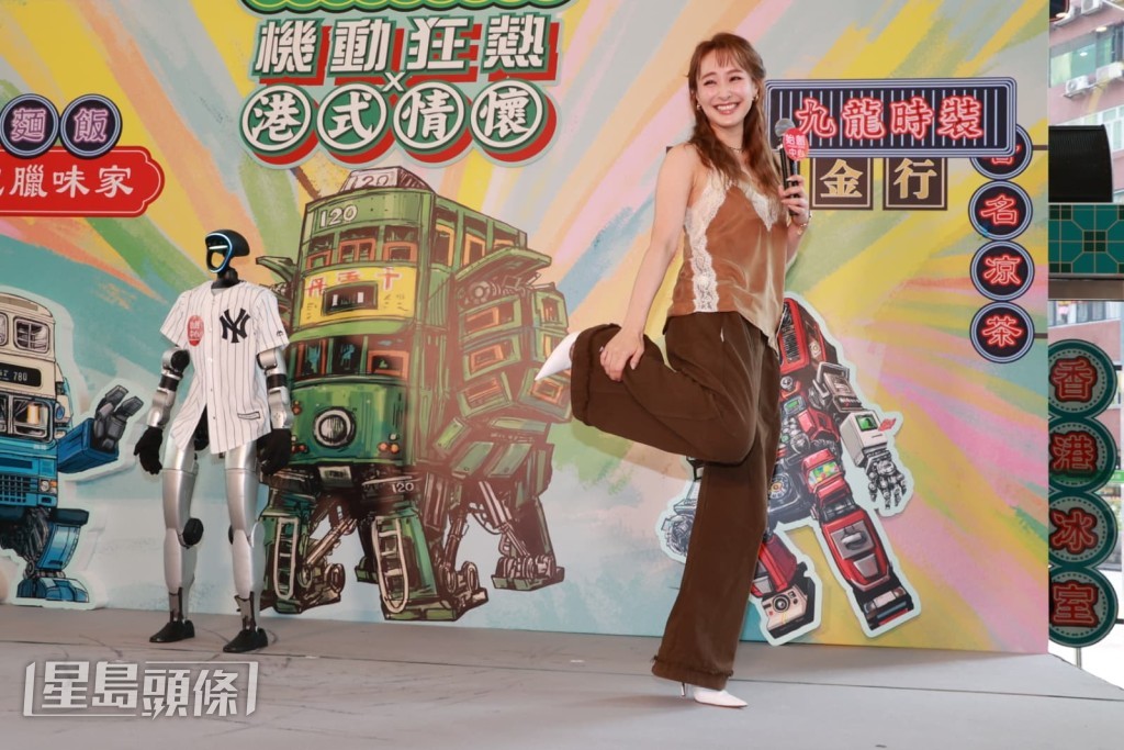 她形容在阿姆斯特丹最難忘的經歷,是踩單車遊覽及逛當地的特色市集。