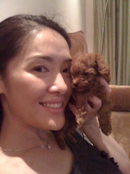 向海嵐分享與愛犬昔日的珍貴合照。