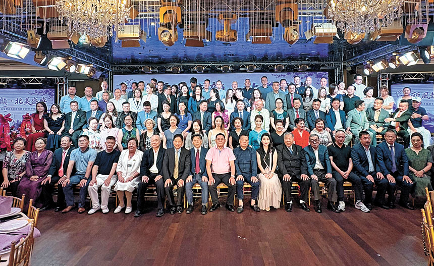 第三屆甌越文化節慶功實暨北美亞商共創會2026年度慶典在法拉盛舉行。
