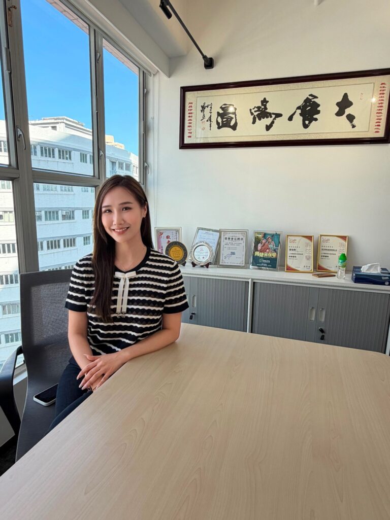 姚正菁簽約新公司再戰樂壇 林寶玉任經理人打造新路