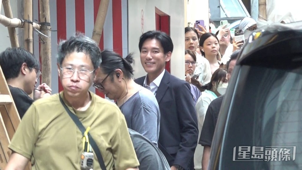 張頴康在拍攝現場狀態不俗。