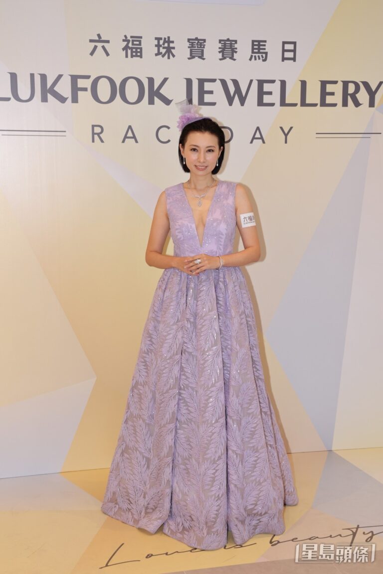 前華姐陳爽晒度假造型 運動風穿搭展露完美身段
