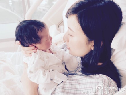 陳爽於2014年誕下兒子。