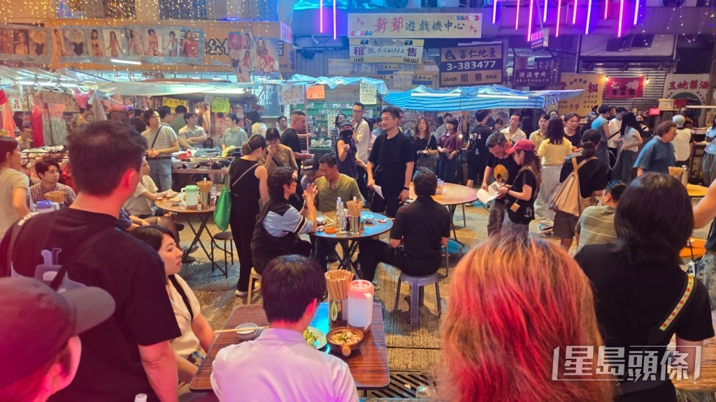 廟街現場拍攝氣氛濃厚。