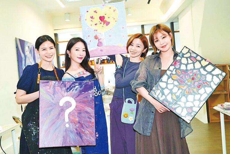 蘿莉塔（左起）、張家瑋、王瞳、孟慶而為受虐兒募款作畫。網上圖片