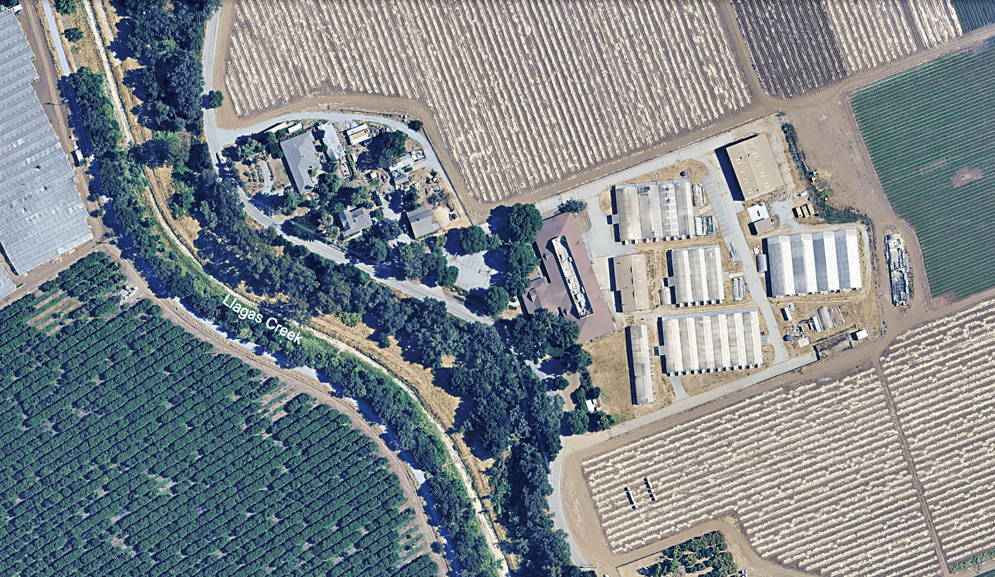 吉爾雷市外、聖他克拉縣未建制地區一處擬建ICE設施地點的鳥瞰圖。Google Earth