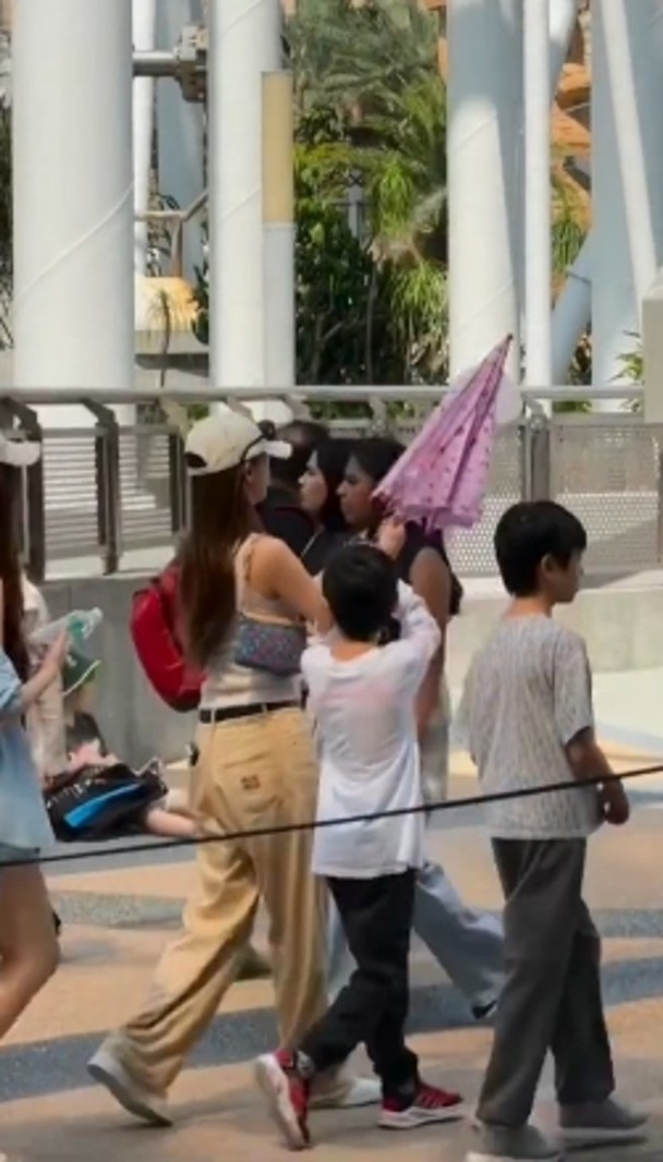 Angelababy與兒子感情甚佳。