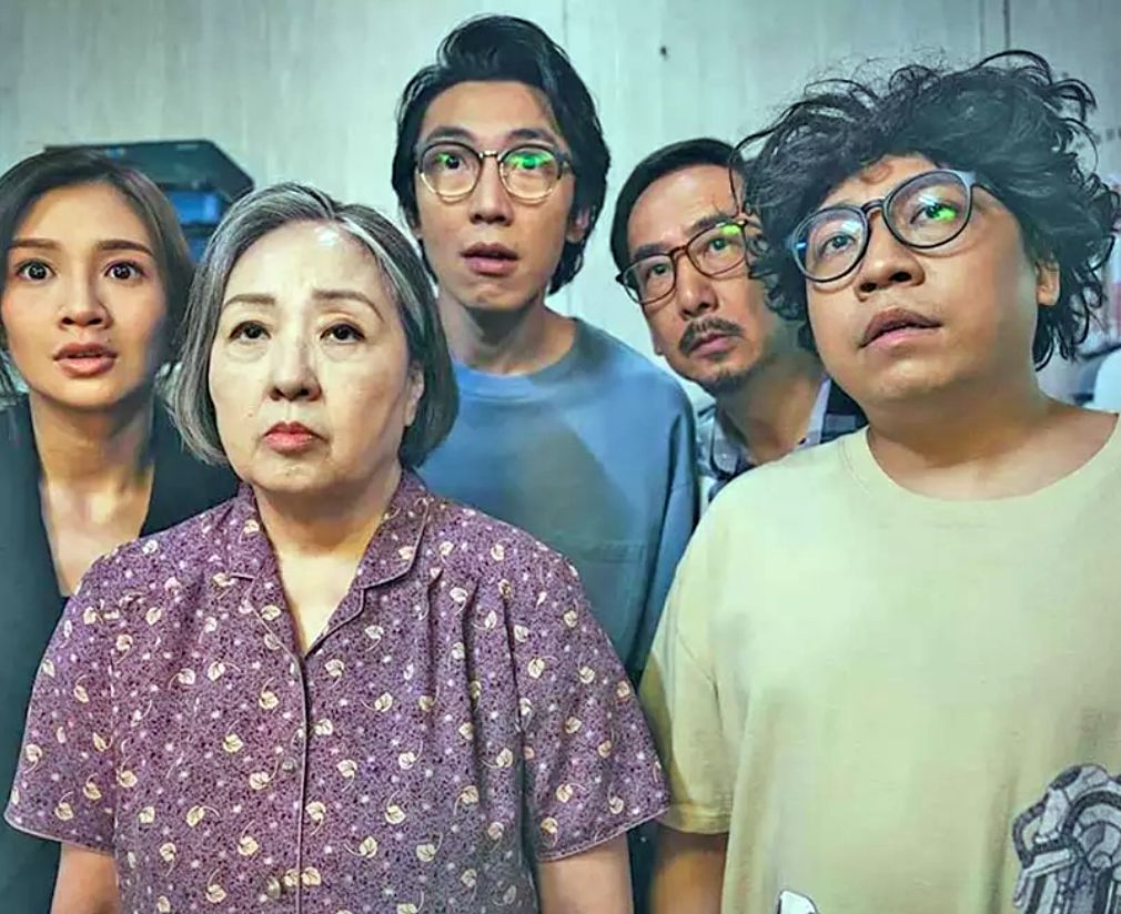 盧宛茵在《智能愛人》中與農夫合作。