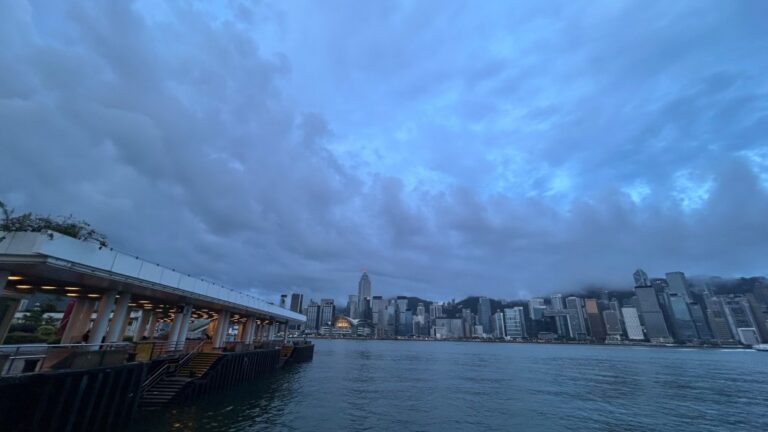 天文台發出特別天氣提示 未來一兩小時香港廣泛地區或有大雨