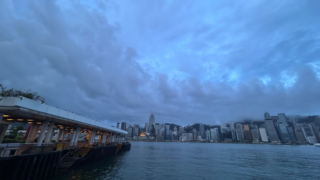 天文台發出特別天氣提示 未來一兩小時香港廣泛地區或有大雨