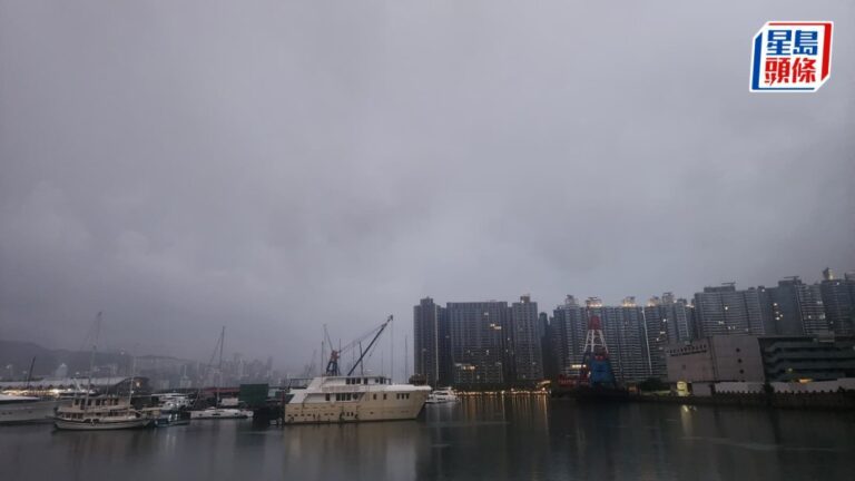 天文台改發紅色暴雨警告 教育局公布學校停課安排