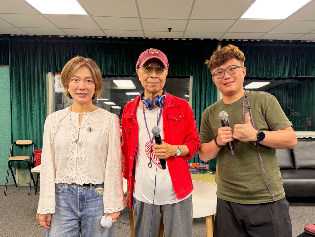 龍婷和劉可正為葉振棠的演唱會進行緊密綵排。