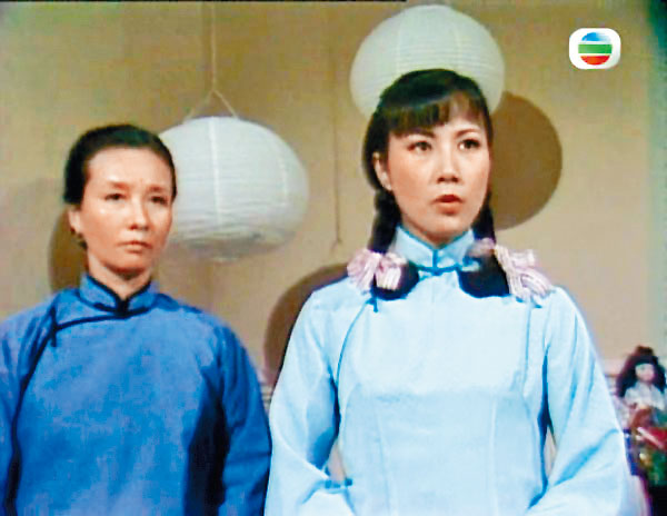 梁愛被稱為「御用工人」，在《京華春夢》與汪明荃有對手戲。