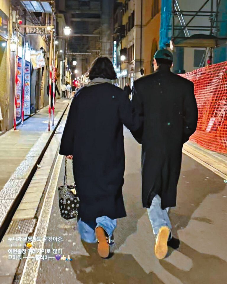 上周與IU宣布分手 李鍾碩與造型師舉止親密