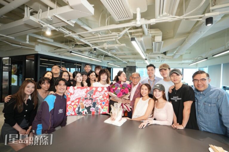 Mani生日公司變派對現場 老闆楊博士現身互派利是