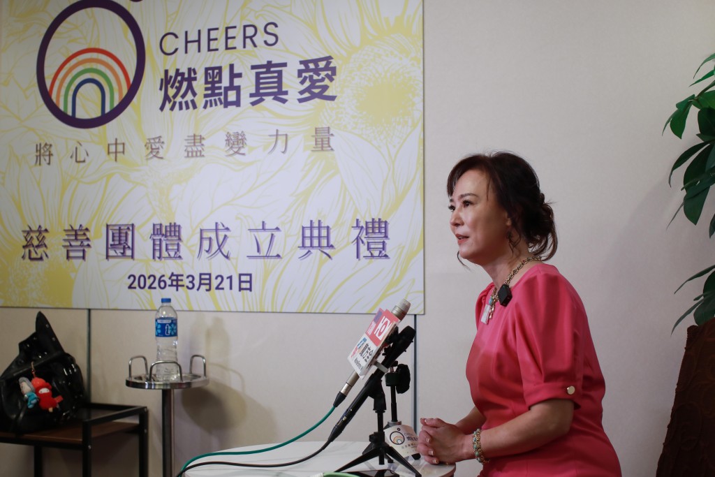翁靜晶透露會將一些秘聞拍成影片，保留至離世後才公開。