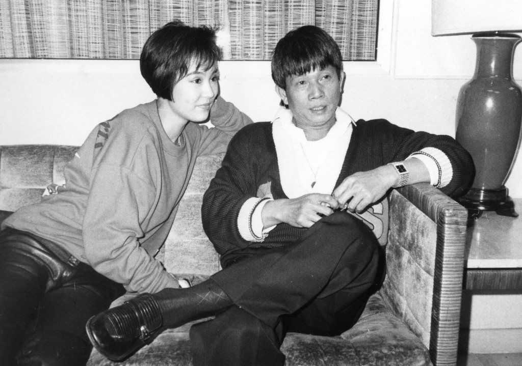 翁靜晶於1984年與劉家良結婚，兩人年齡相差30歲。
