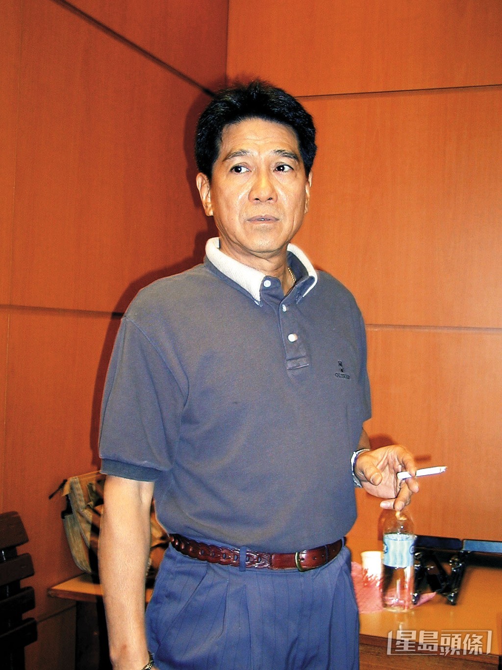 何守信於1988年移民至加拿大多倫多。