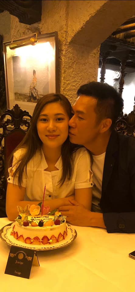 張兆輝與女兒感情親密。