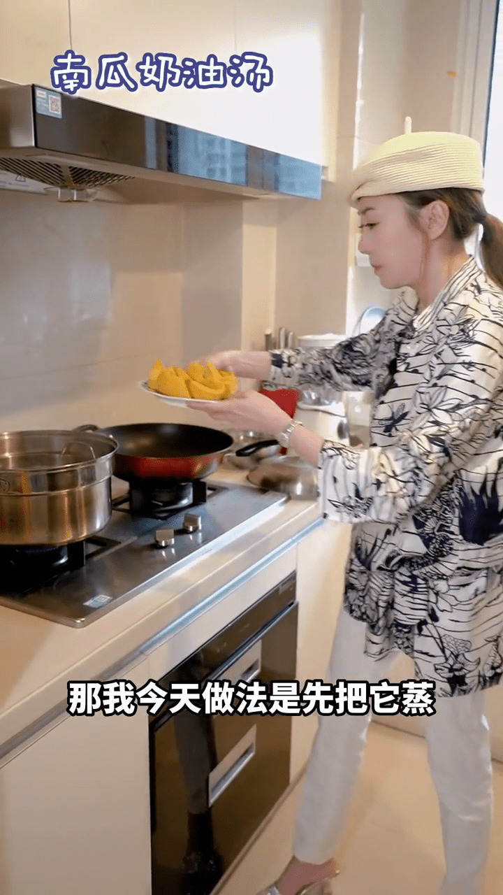 廚房乾淨整潔,設備齊全。