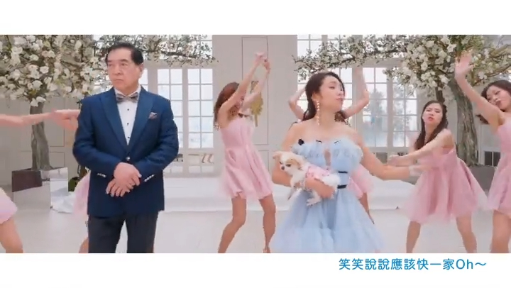 秦沛曾為女兒姜麗文的MV客串演出。
