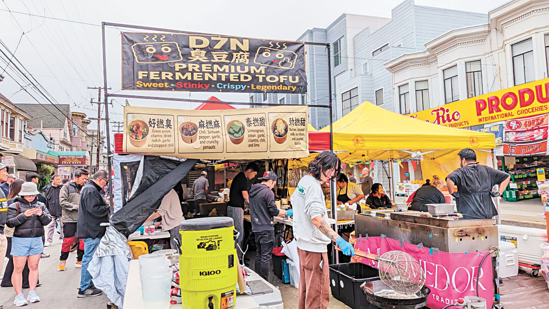 夜幕尚未降臨，夜市已經啟動。陳詩敏辦公室提供