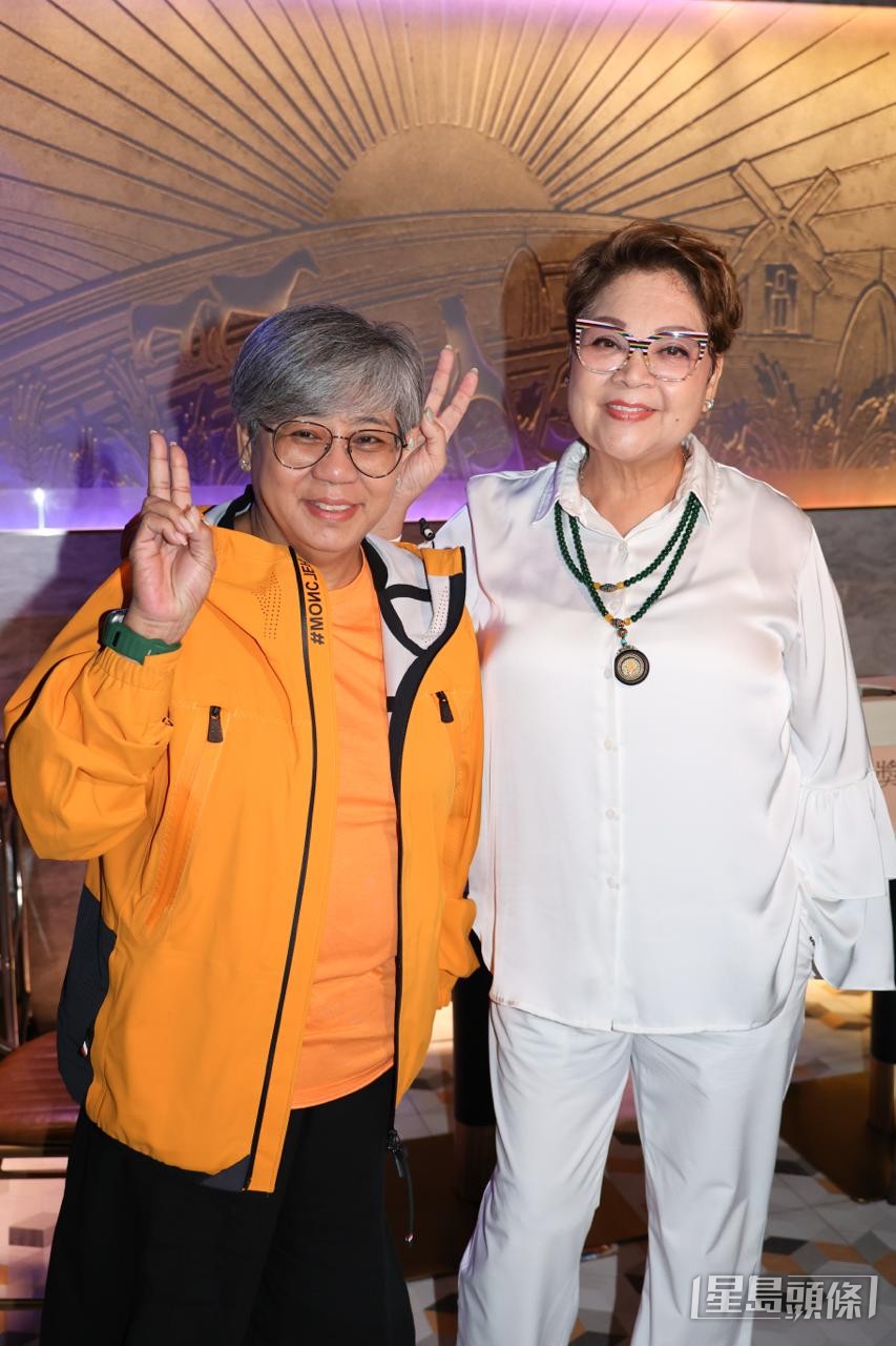 肥媽與李麗霞（黑妹）昨晚一同出席《中年好聲音1》的百強聚舊會。