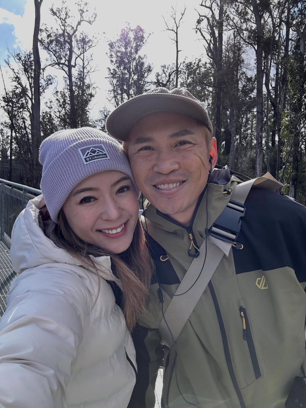 梁芷珮夫婦曾到塔斯曼尼亞自駕遊。