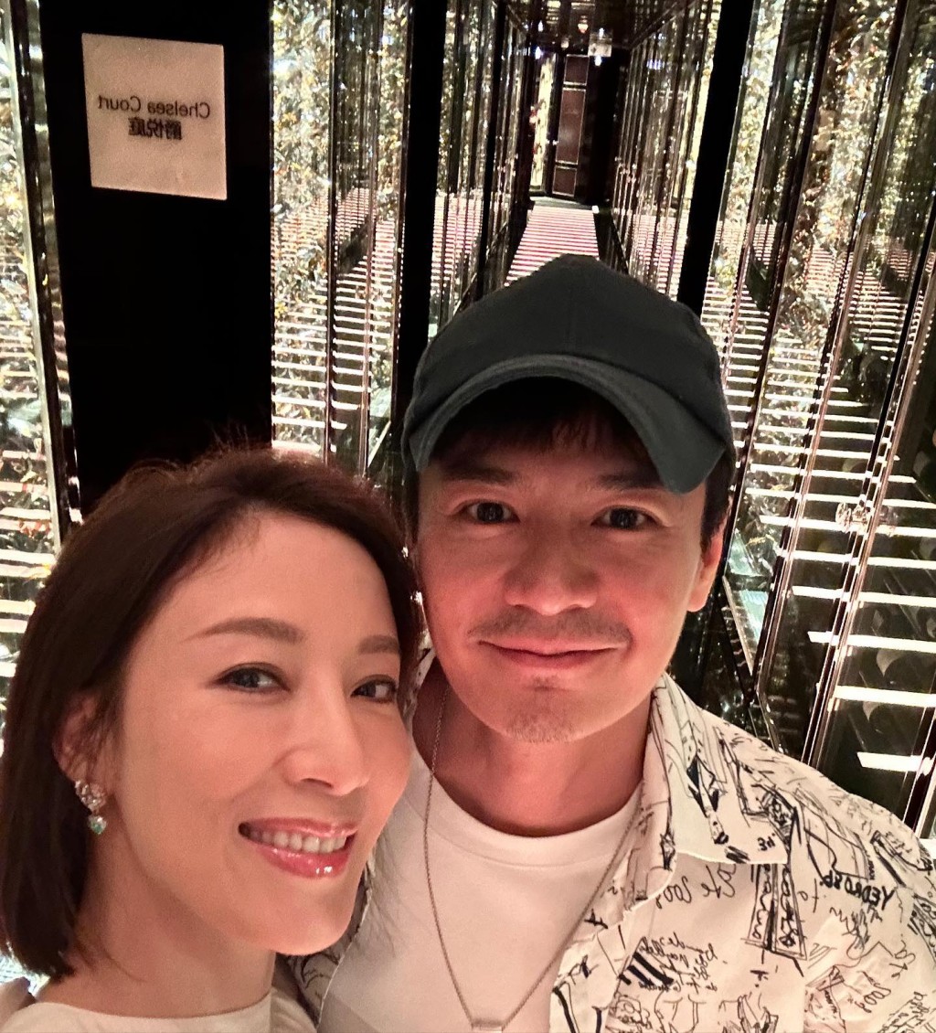 楊茜堯與羅子溢早前到當年舉行婚宴的同一間酒店,慶祝結婚七周年。
